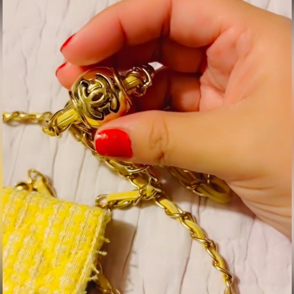 Yellow Chanel Tweed iPhone 11 case - Picture 5 of 6